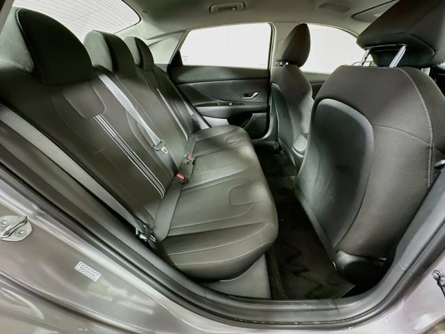 Used 2023 Hyundai Elantra SEL FWD image 24