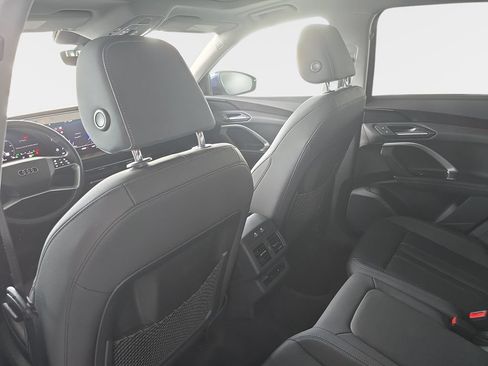 Certified 2025 Audi Q5 Premium w/ Convenience Package AWD/4WD image 9