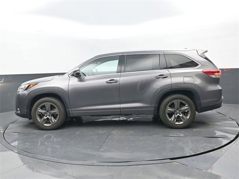 Used 2018 Toyota Highlander Limited Platinum image 7