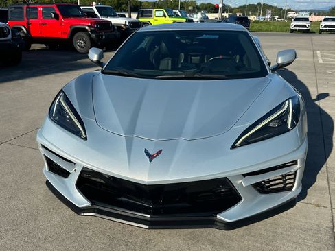 Used 2021 Chevrolet Corvette Stingray Premium Conv w/ Z51 Performance Package image 10