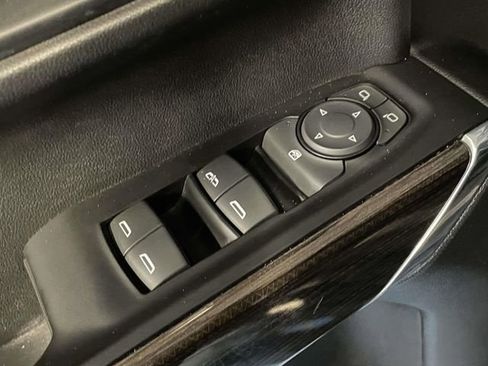 Used 2019 Chevrolet Silverado 1500 LT Trail Boss w/ Bed Protection Package image 14