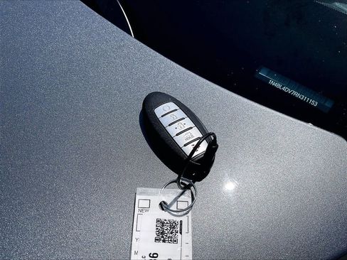 Used 2024 Nissan Altima 2.5 SV w/ SV Premium Package FWD image 30