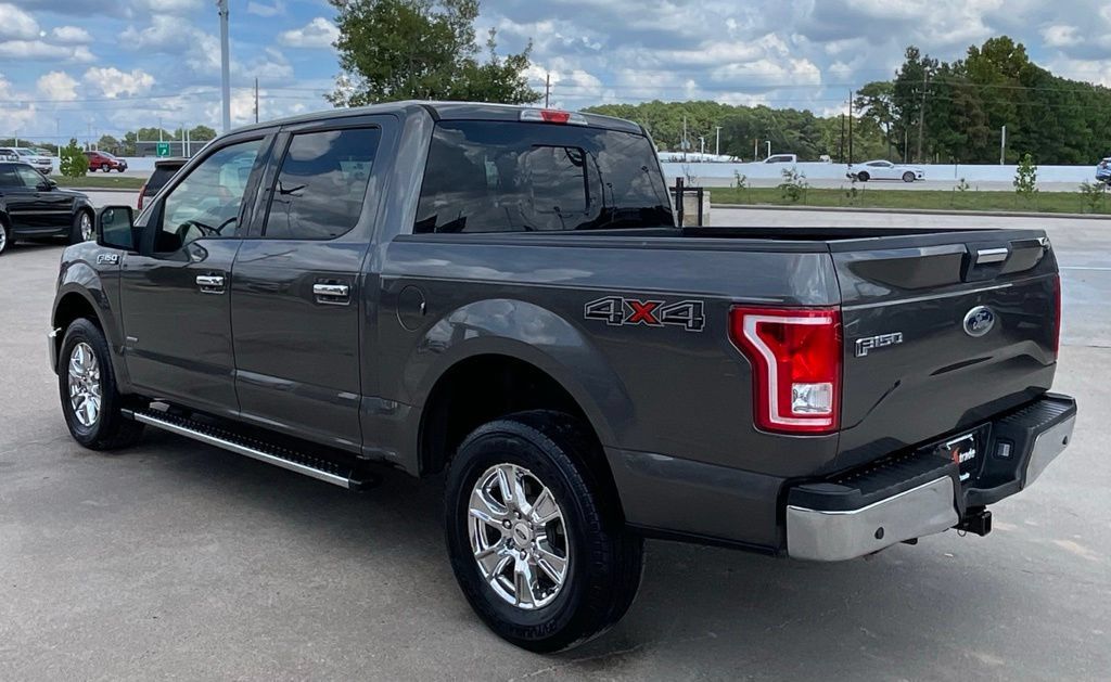 Used 2017 Ford F150 XLT w/ Equipment Group 302A Luxury AWD/4WD image 3