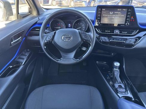 Certified 2022 Toyota C-HR XLE image 21