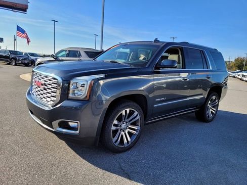 Used 2019 GMC Yukon Denali w/ Denali Ultimate Package image 3
