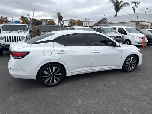 Used 2024 Nissan Sentra SV w/ SV Premium Package FWD image 12