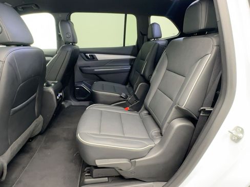 Used 2025 Buick Enclave Preferred image 14