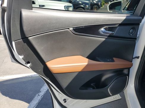 Used 2023 Lincoln Nautilus Reserve w/ Equipment Group 201A image 15