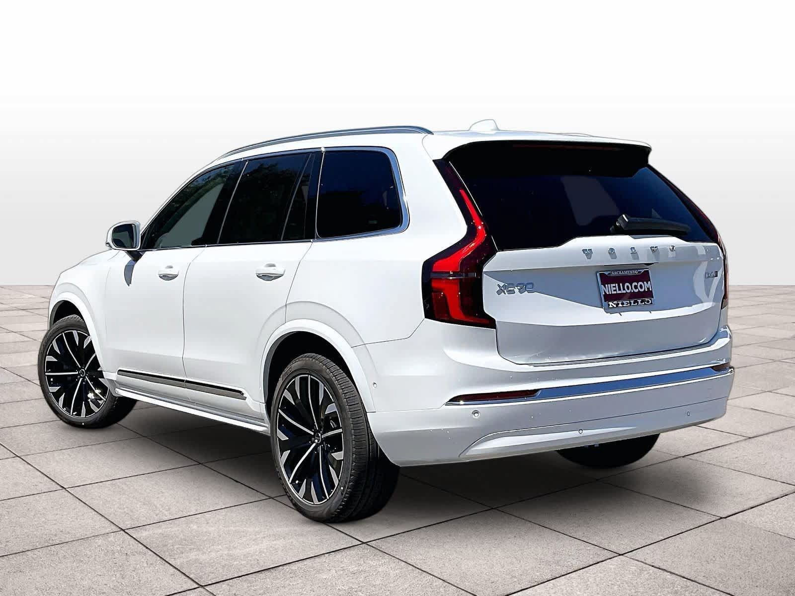 New 2027 Volvo XC90 B6 Plus AWD/4WD image 3