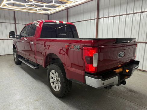 Used 2017 Ford F250 Lariat w/ Lariat Ultimate Package AWD/4WD image 4