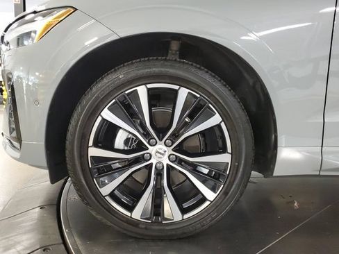 Used 2025 Volvo XC60 B5 Plus w/ Protection Package Premier AWD/4WD image 29