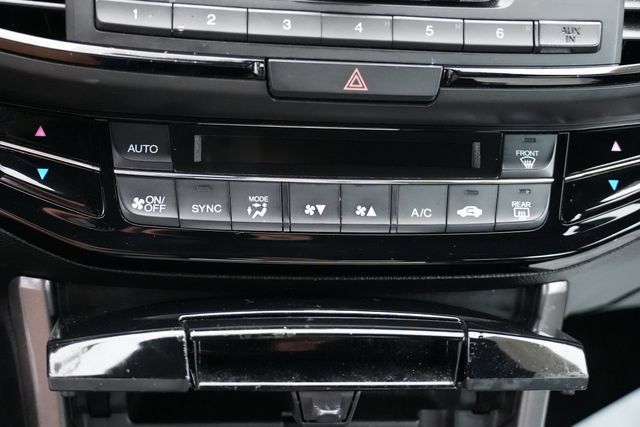 Used 2016 Honda Accord Sport image 30