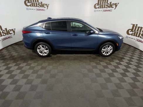 Used 2025 Buick Envista Preferred w/ Convenience I Package FWD image 9