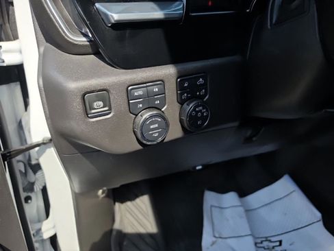 Used 2025 Chevrolet Silverado 1500 LT Trail Boss w/ Convenience Package II image 14