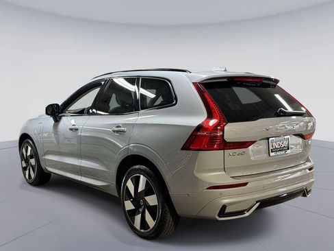 Used 2024 Volvo XC60 T8 Plus w/ Protection Package Premier AWD/4WD image 12