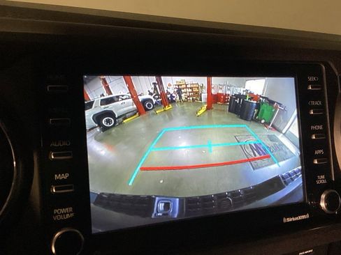 Used 2023 Toyota Tacoma TRD Off-Road image 13