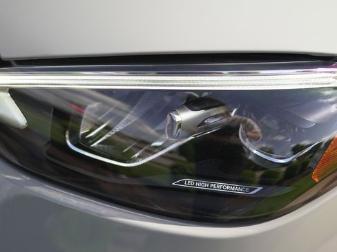 New 2025 Mercedes-Benz C 300 4MATIC Sedan image 11