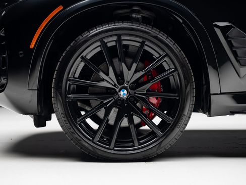 Used 2025 BMW X5 sDrive40i w/ M Sport Package RWD image 19