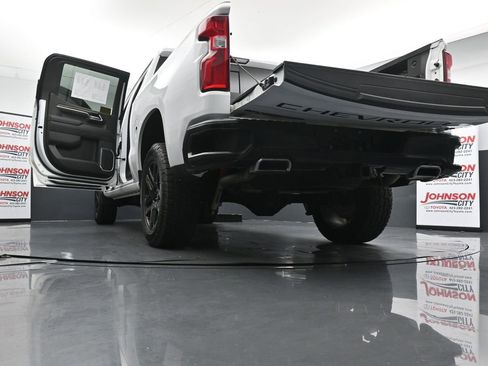 Used 2022 Chevrolet Silverado 1500 LT Trail Boss w/ Convenience Package II AWD/4WD image 48