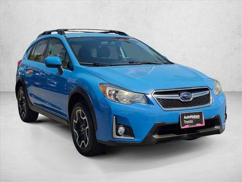 Used 2016 Subaru Crosstrek 2.0i Premium w/ Moonroof Package AWD/4WD image 3