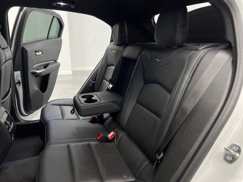 Used 2024 Cadillac XT4 Premium Luxury image 14