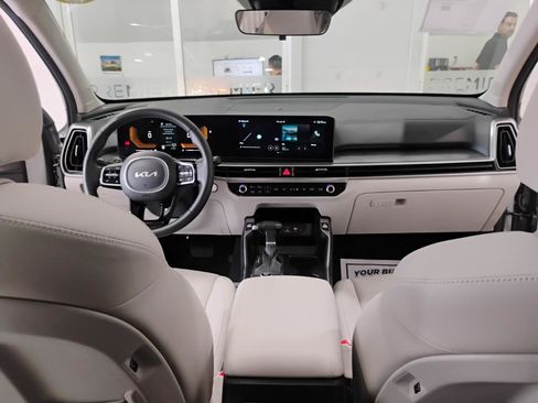 Used 2025 Kia Sorento S w/ Panoramic Sunroof Package FWD image 69