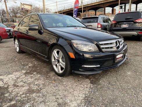 Used 2011 Mercedes-Benz C 300 4MATIC Sedan image 1