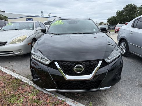 Used 2020 Nissan Maxima SR w/ Sport Mat Group FWD image 2
