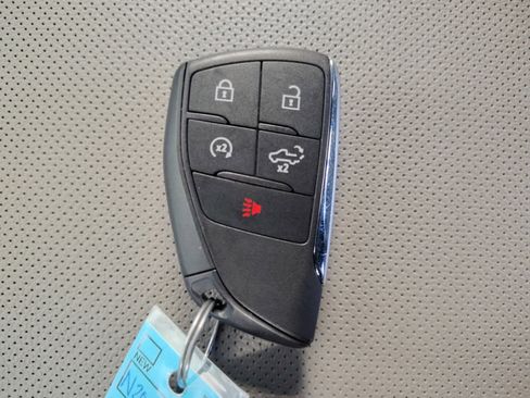 Used 2024 GMC Sierra 1500 SLT w/ SLT Premium Plus Package image 32