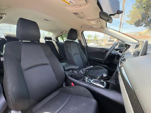 Used 2015 MAZDA MAZDA3 i Sport FWD image 17