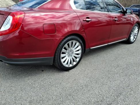 Used 2013 Lincoln MKS AWD image 9