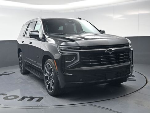 New 2026 Chevrolet Tahoe RST w/ RST Capability Package AWD/4WD image 3