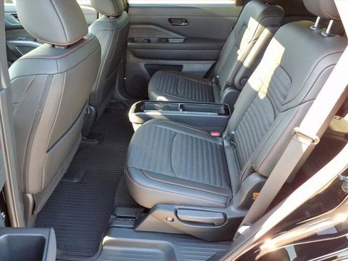 New 2026 Nissan Pathfinder Rock Creek w/ Rock Creek Premium Package AWD/4WD image 6