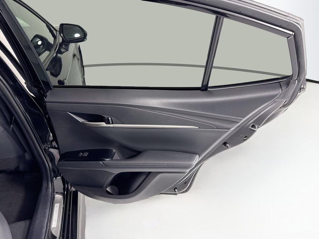 Used 2025 Toyota Camry XSE FWD image 27