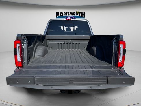 Used 2024 Ford F350 Platinum AWD/4WD image 13