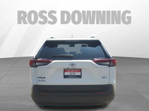 Used 2025 Toyota RAV4 XLE FWD image 5