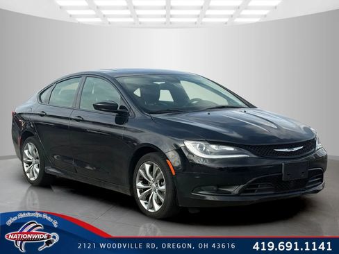 Used 2015 Chrysler 200 S w/ Navigation & Sound Group I image 1