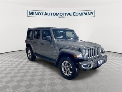 Used 2023 Jeep Wrangler Unlimited Sahara w/ Dual Top Group AWD/4WD image 2