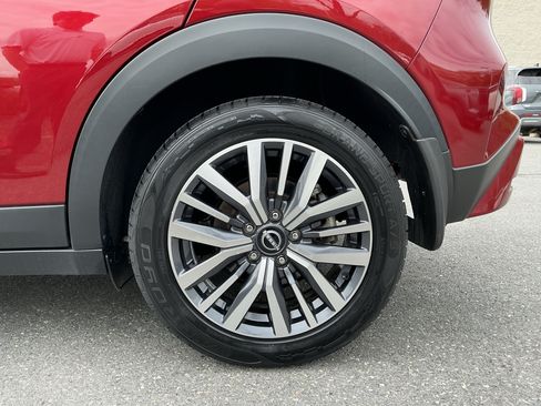 Used 2023 Nissan Kicks SV FWD image 9
