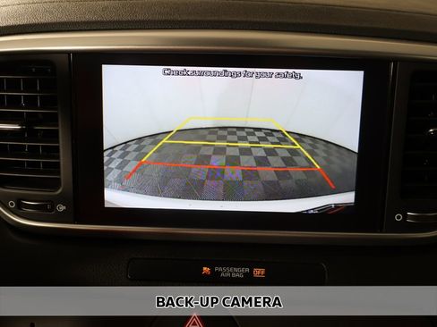 Used 2022 Kia Sportage LX FWD image 4