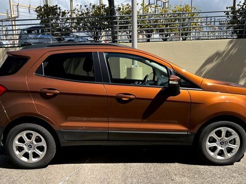 Used 2019 Ford EcoSport SE w/ SE Convenience Package FWD image 6