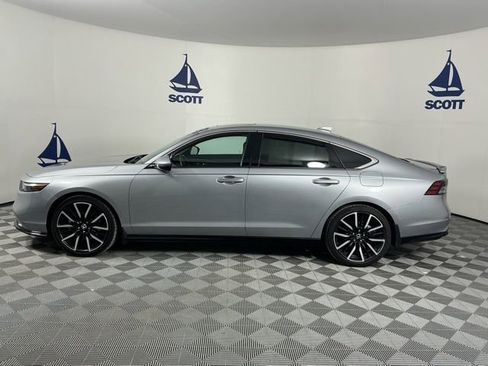 Certified 2023 Honda Accord Touring image 4