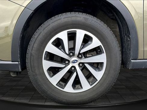 Used 2021 Subaru Outback Premium AWD/4WD image 25