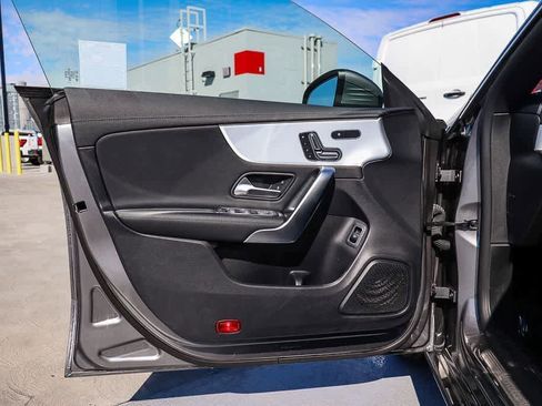 Used 2024 Mercedes-Benz CLA 250 image 22