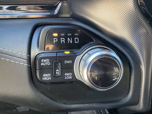 Used 2022 RAM 1500 Limited AWD/4WD image 35