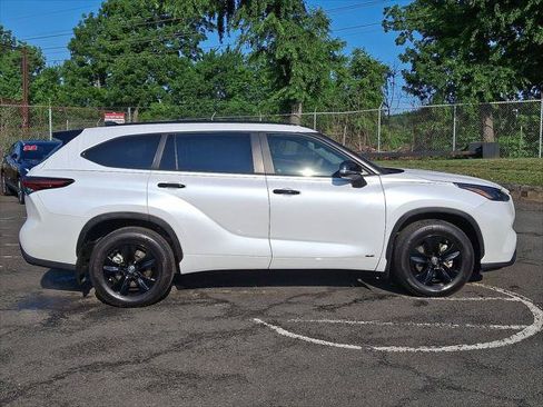 Certified 2025 Toyota Highlander XLE AWD/4WD image 27