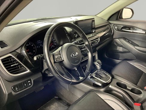 Used 2021 Kia Seltos EX AWD/4WD image 17
