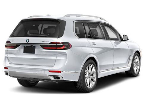 Used 2024 BMW X7 xDrive40i w/ Premium Package AWD/4WD image 2