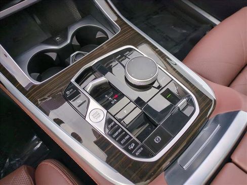 Certified 2024 BMW X7 xDrive40i w/ Parking Assistance Package image 12