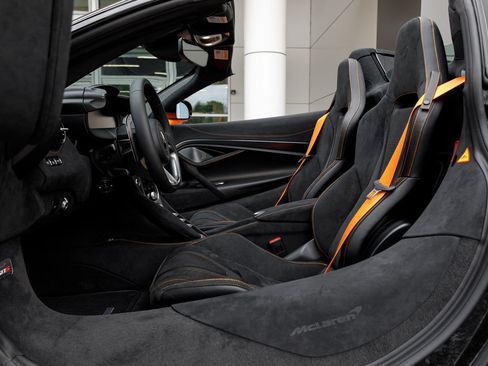 New 2027 McLaren 750S Spider RWD image 49